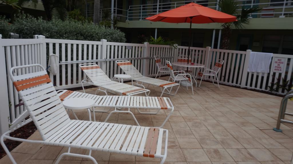 Tropic Terrace Of Treasure Island Hotel St. Pete Beach Exterior foto