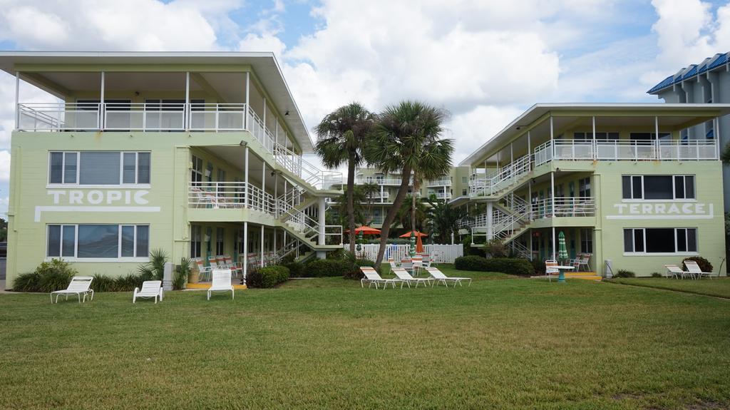 Tropic Terrace Of Treasure Island Hotel St. Pete Beach Exterior foto
