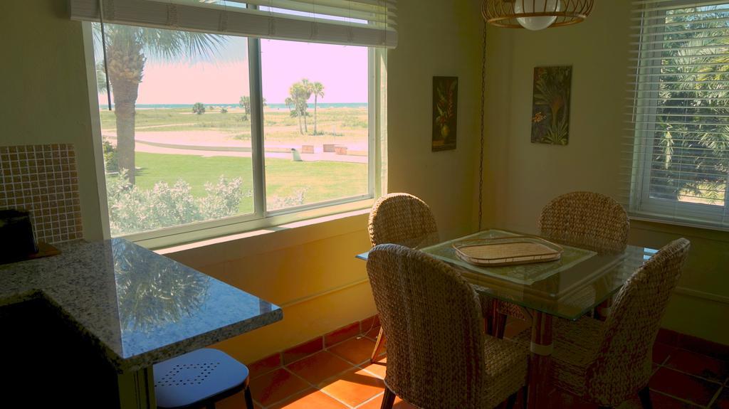 Tropic Terrace Of Treasure Island Hotel St. Pete Beach Cameră foto